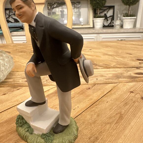 Avon Images Of Hollywood Clark Gable as Rhett Butler‎ in "GONE WITH THE WIND" - Picture 4 of 13